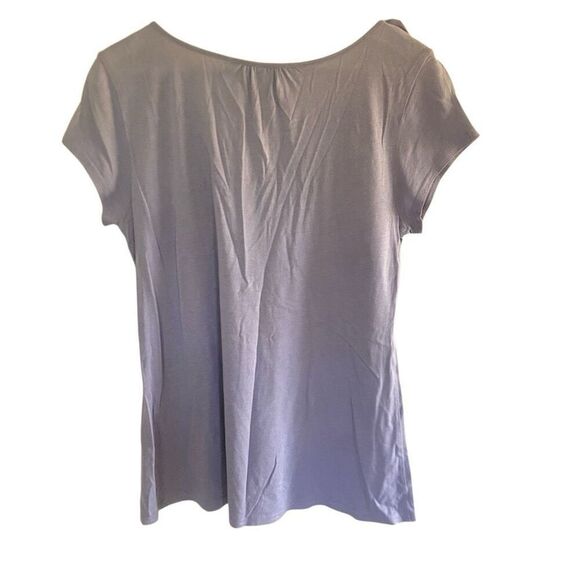 Garnet Hill, short sleeve vneck , purple size, small floral ruffle neckline - Picture 4 of 5
